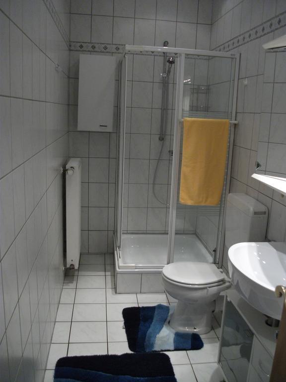 Ferienwohnung Am Bach Рес Екстер'єр фото
